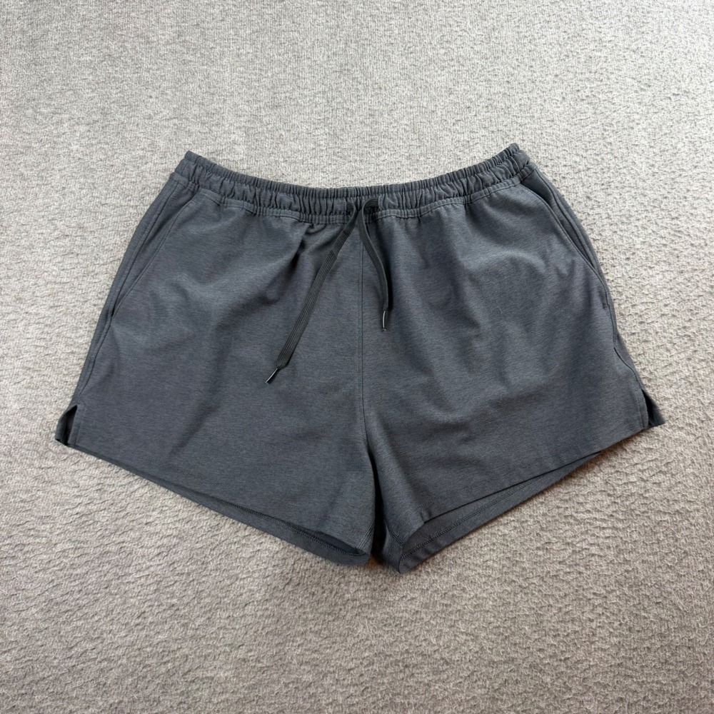 Outdoor Voices Shorts Men's Medium Gray Athletic Drawstring Gym Running